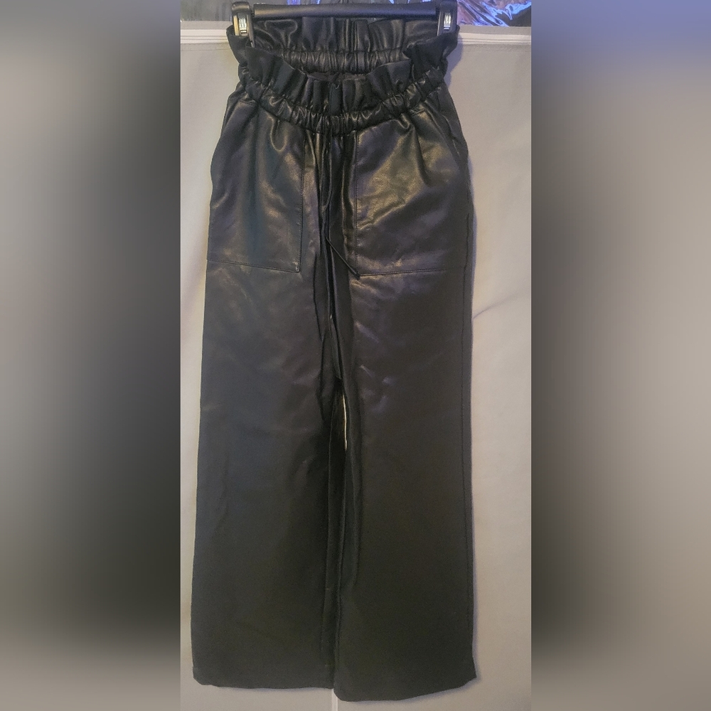Gracia Black Wide Leg Pants
